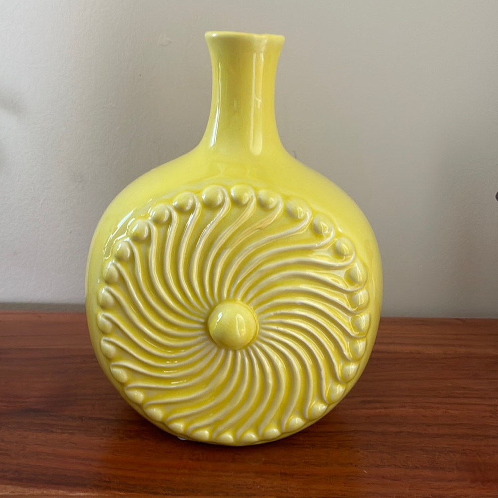 MCM swirl sunburst retro vase yellow ceramic